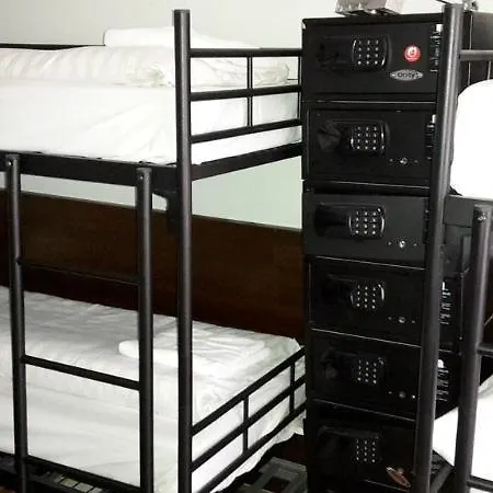 Otel Damrak 3*